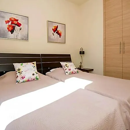 Athena Hotel